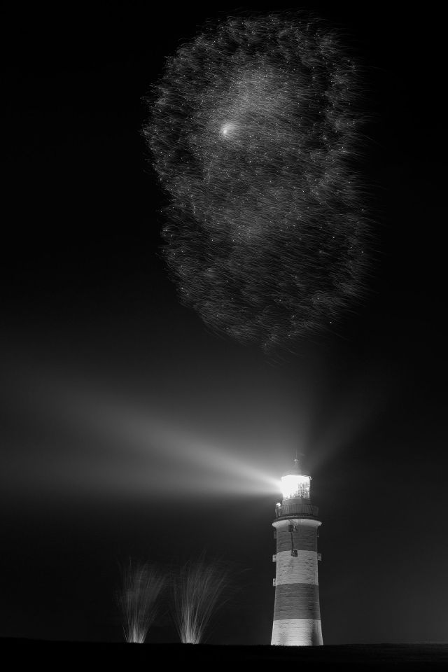 Seasons Lighthouse on Plymouth Hoe. Swimstones